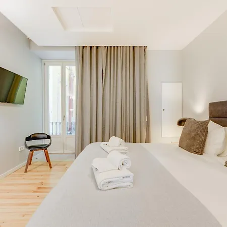 アパート ' Exclusive Riverside Haven In Top-location ' *